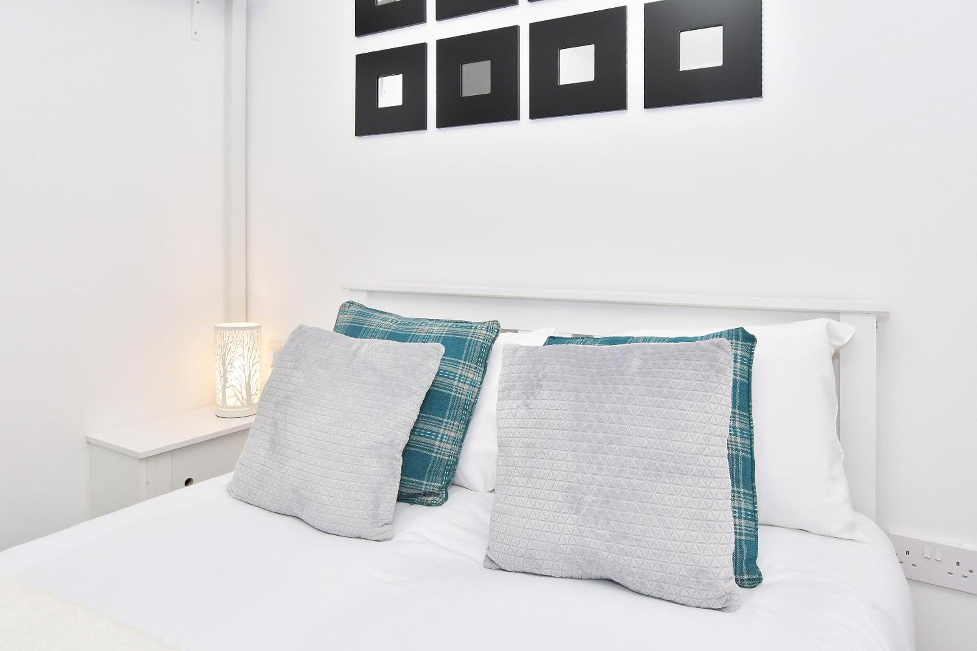 Townhouse @ Henry Street Crewe Ξενοδοχείο Εξωτερικό φωτογραφία